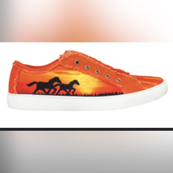RARE Montana West Western Slip On Tennis Shoes Horses & Cowgirl Size 8 - Picture 3 of 7